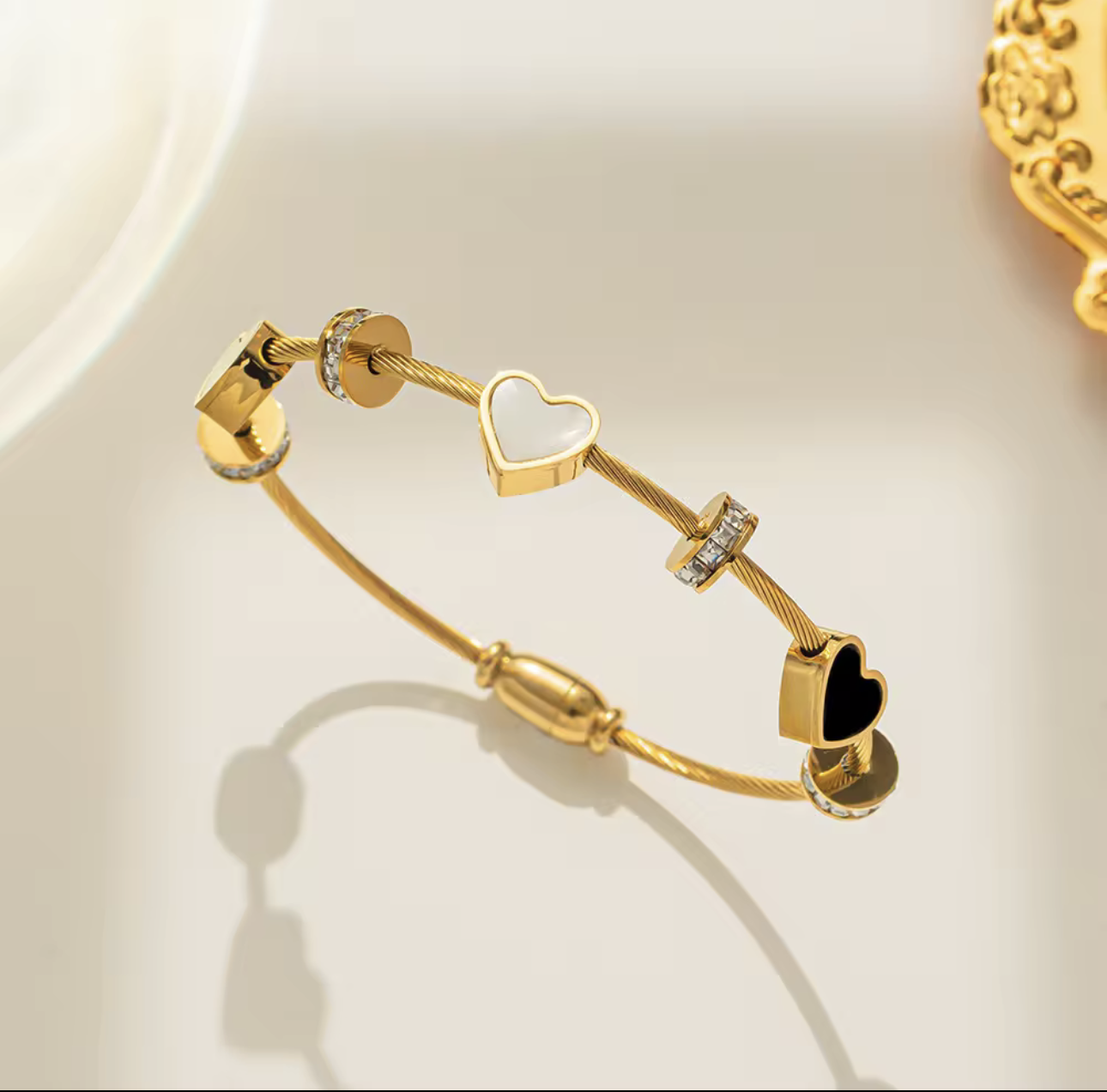 Heartline cuff
