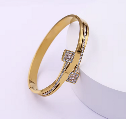 Modern dual Square cuff