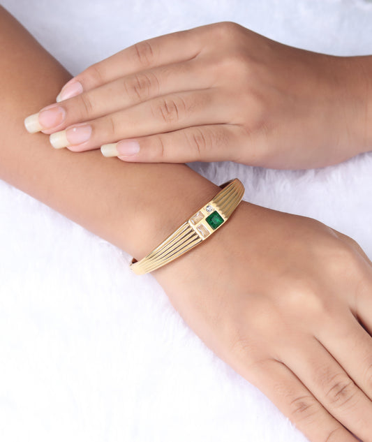 Emerald Kada